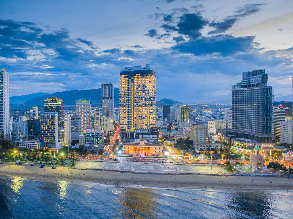 The Empyrean Nha Trang Hotel Buitenkant foto